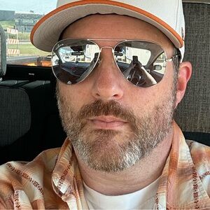 Meet your Posher, Corey